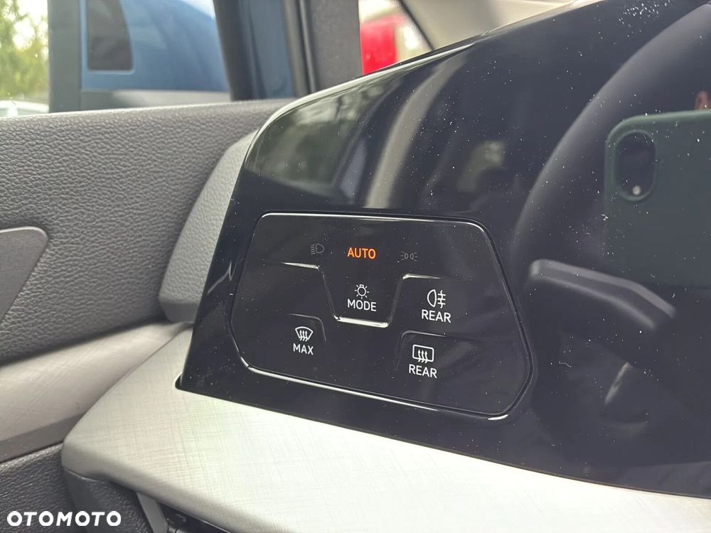 Volkswagen Golf - 23