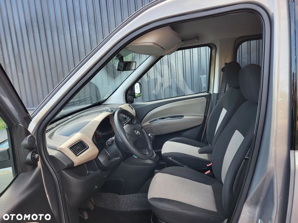 Opel Combo - 9