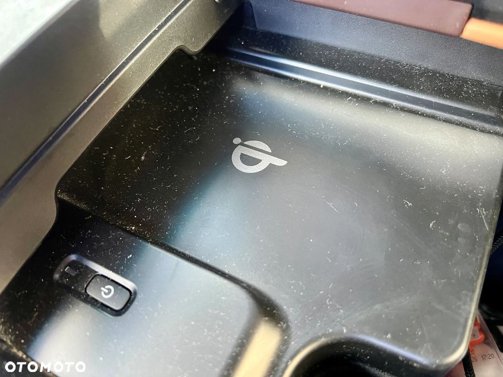 Lexus ES 300h F Sport - 17