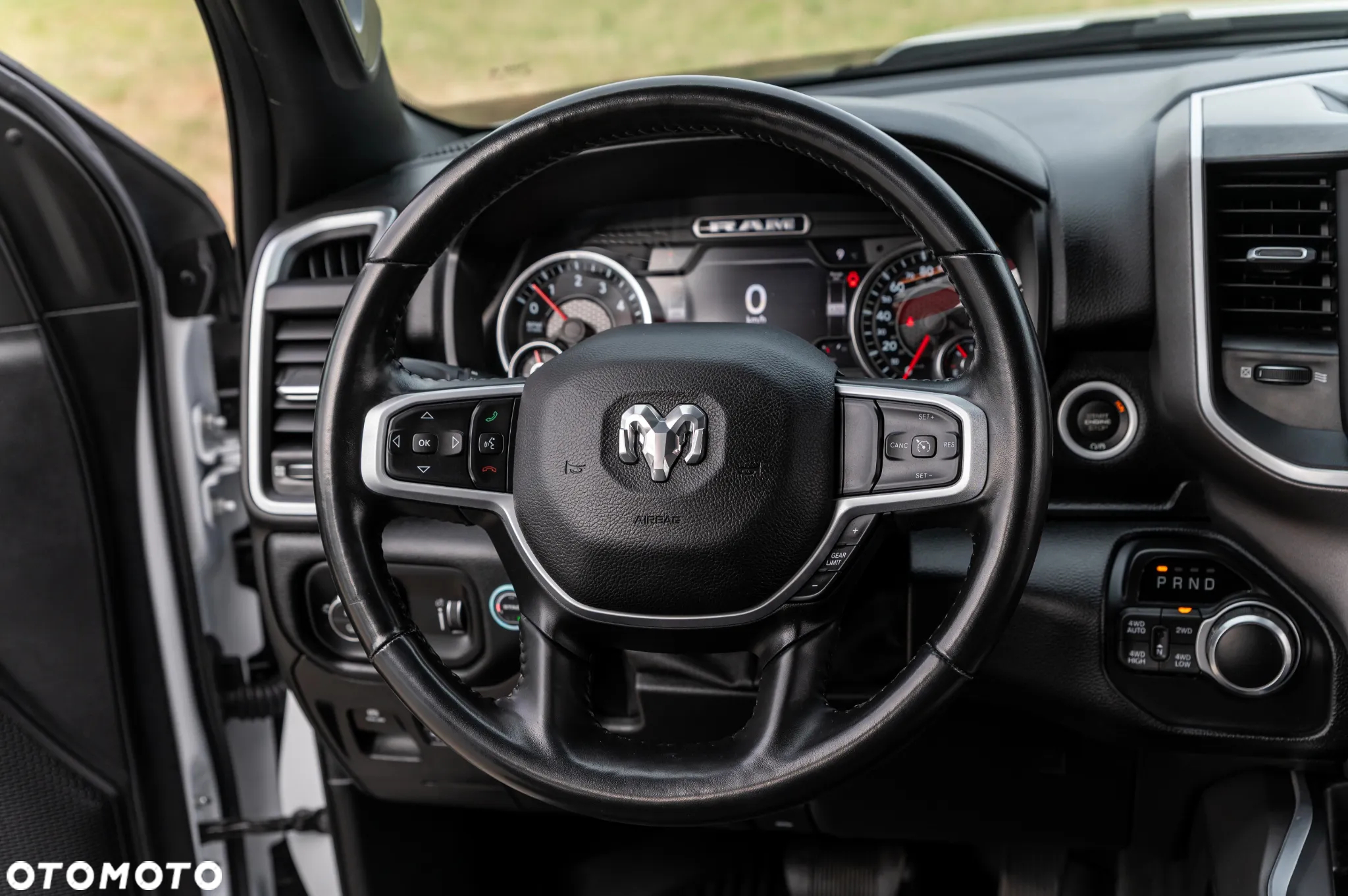 Dodge RAM 1500 5.7 4x4 - 23