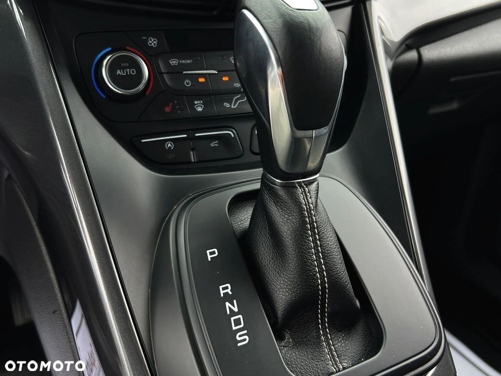 Ford Kuga 2.0 TDCi 4x4 Vignale - 31