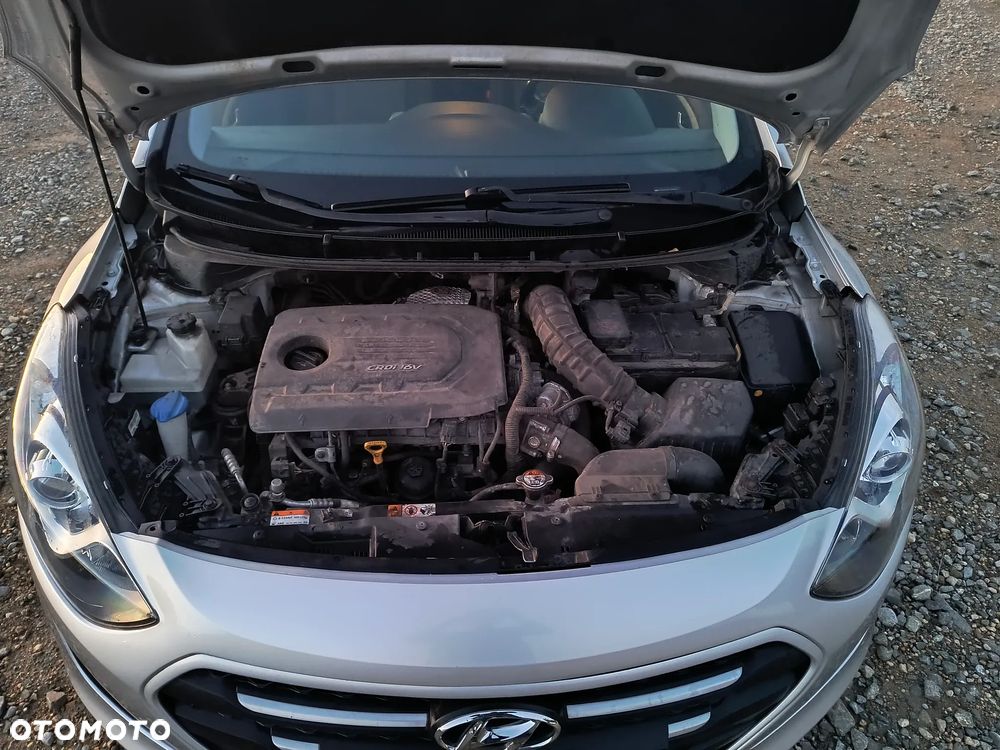 Hyundai i30 1.6 CRDi BlueDrive Classic - 14