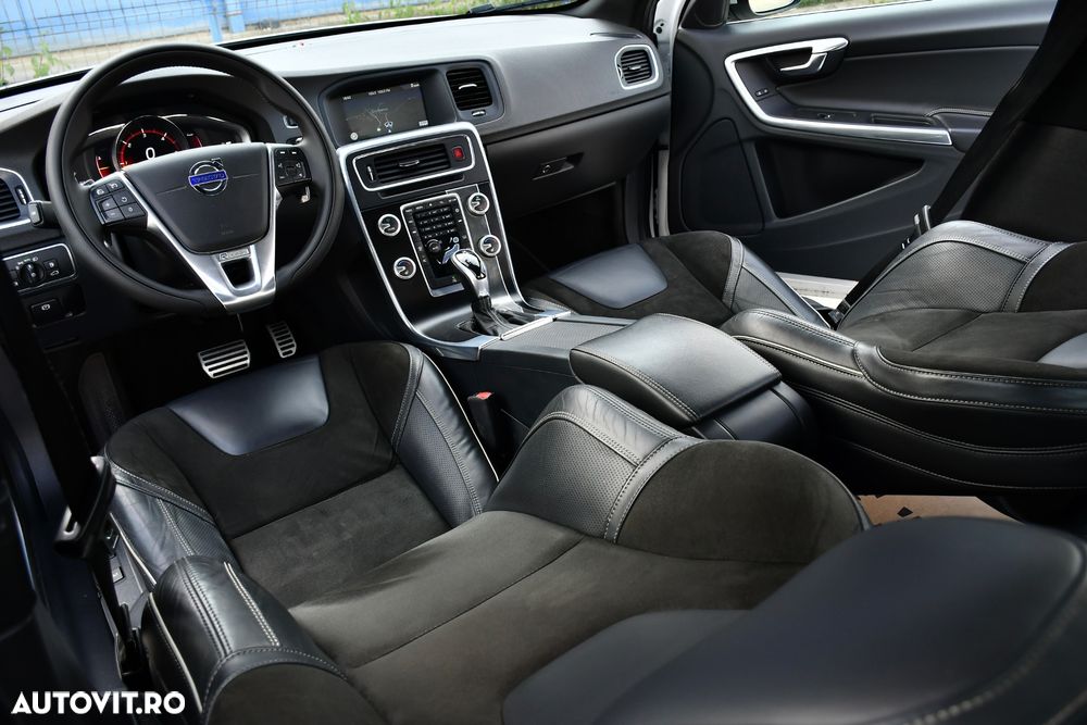 Volvo S60 D5 Geartronic RDesign - 13