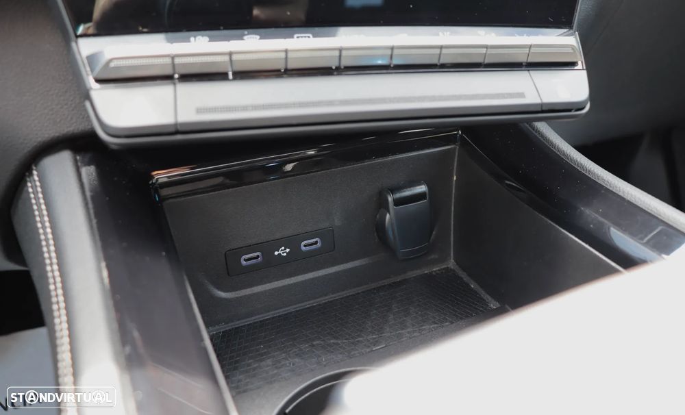 Renault Austral 1.3 Mild Hybrid Iconic Auto - 27
