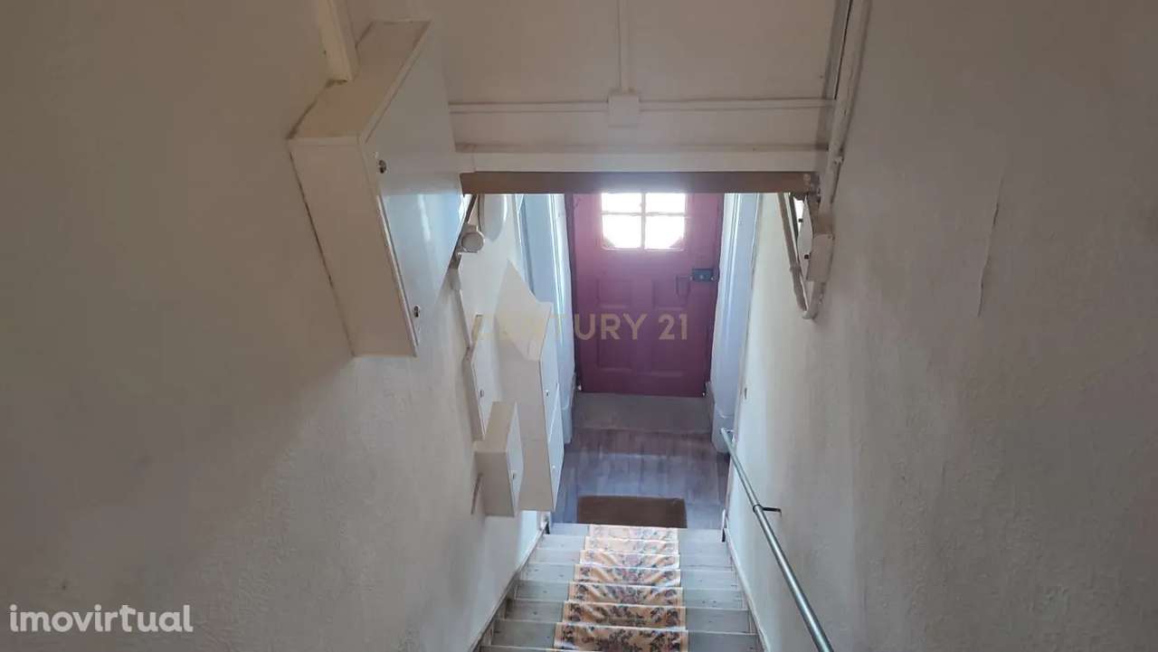 PRÉDIO COM QUATRO APARTAMENTOS T2 NO CENTRO CASTELO BRANCO - Grande imagem: 4/28