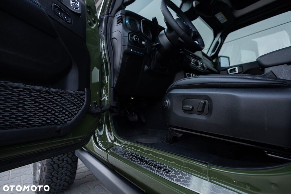 Jeep Wrangler 2.0 PHEV Hardtop AWD Automatik Rubicon - 33
