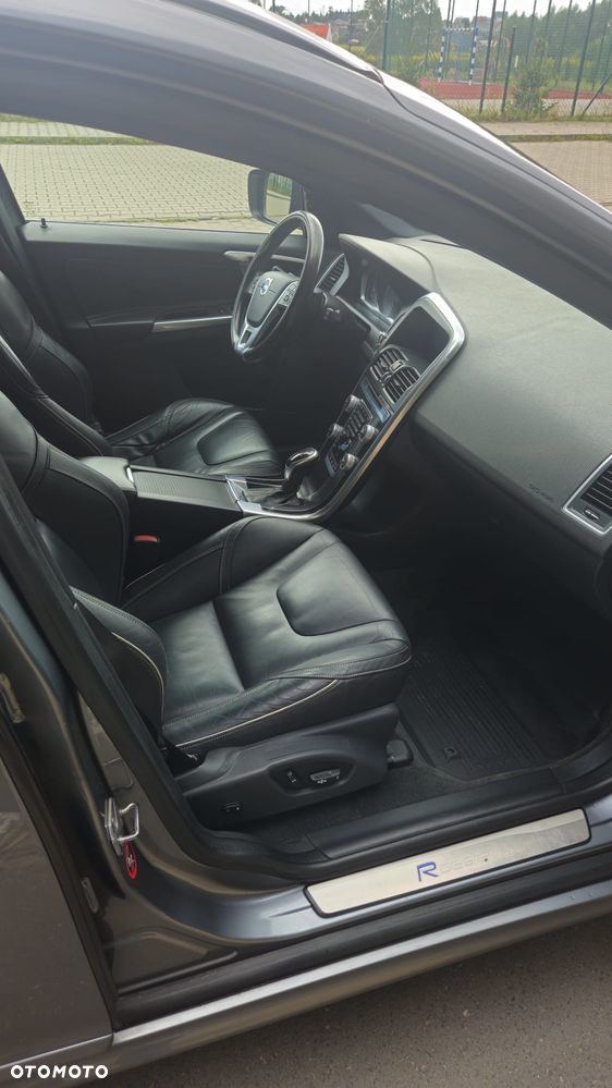 Volvo XC 60 D4 Drive-E R-Design Kinetic - 6