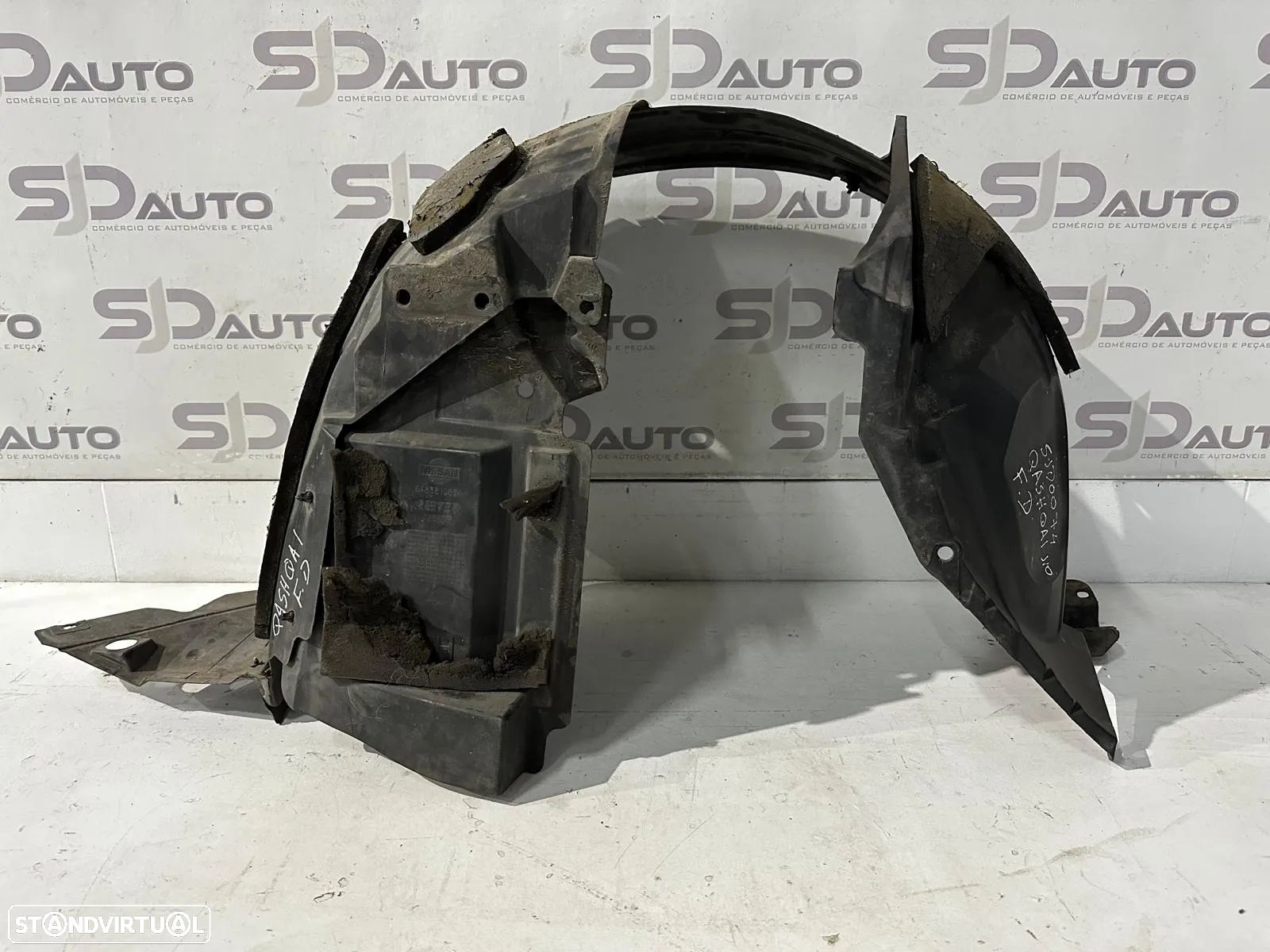 Cave Roda Frente Direita - Nissan Qashqai (J10) (2013) - 1