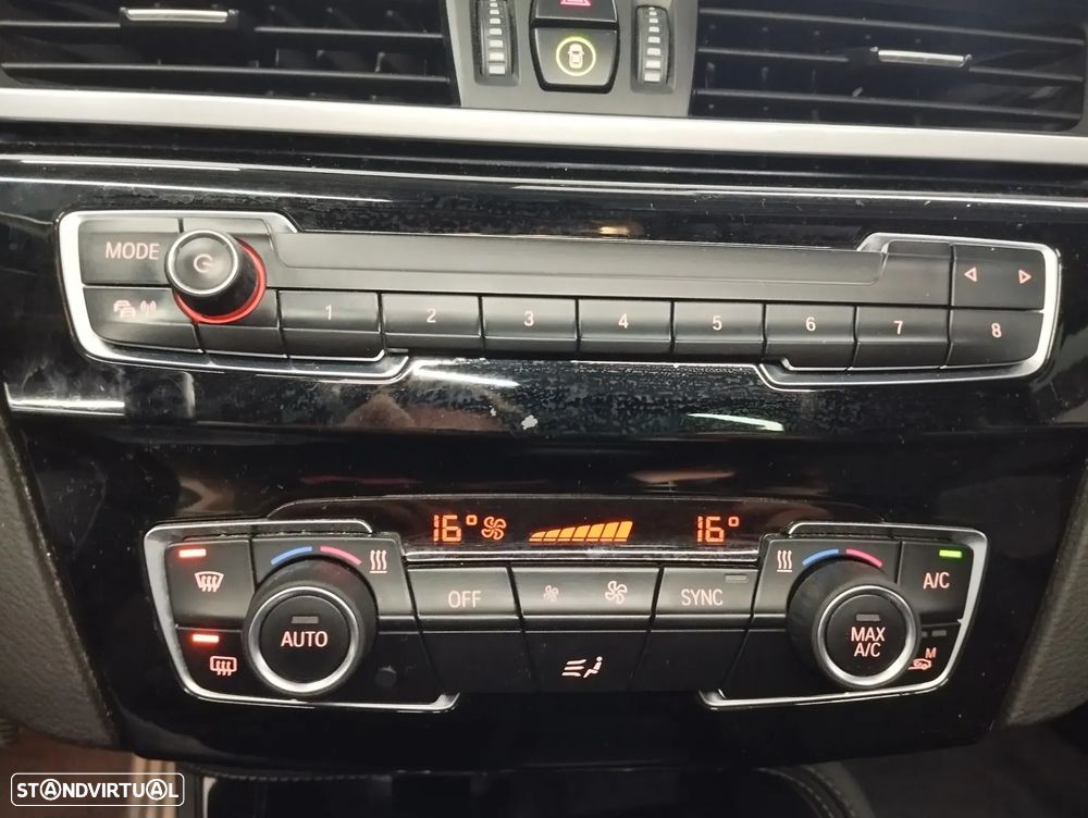 BMW X1 16 d sDrive xLine Auto - 32