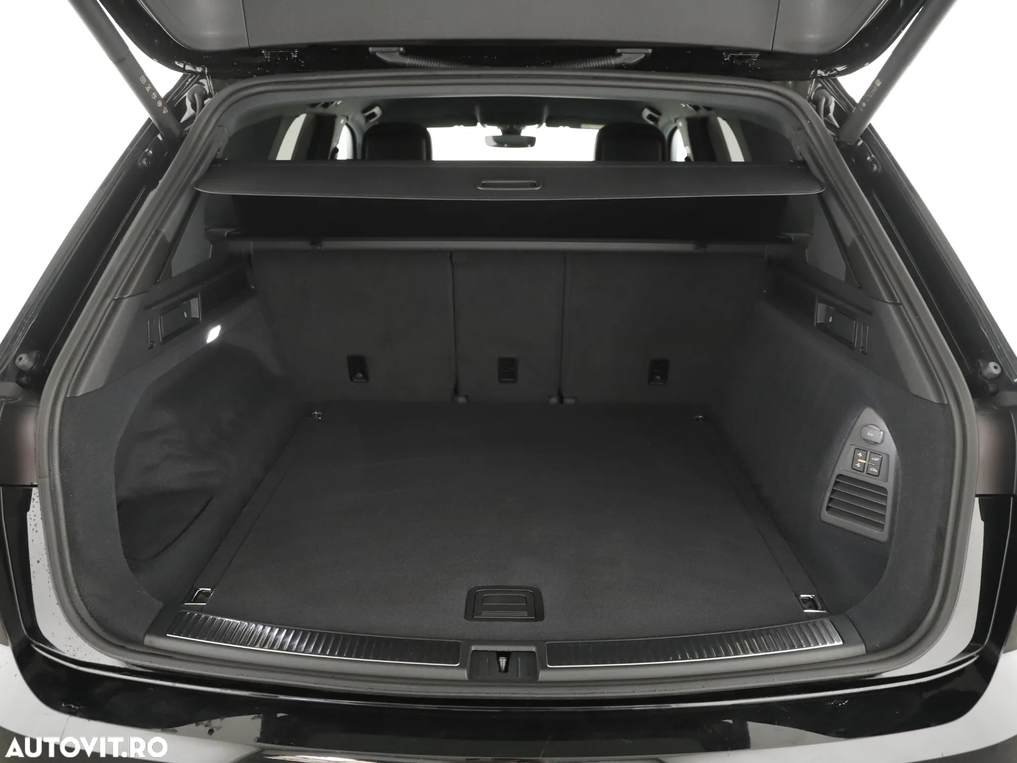 Volkswagen Touareg V6 TDI Elegance - 25