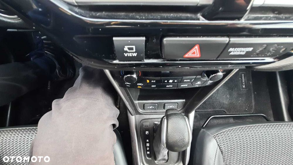 Suzuki SX4 S-Cross - 13