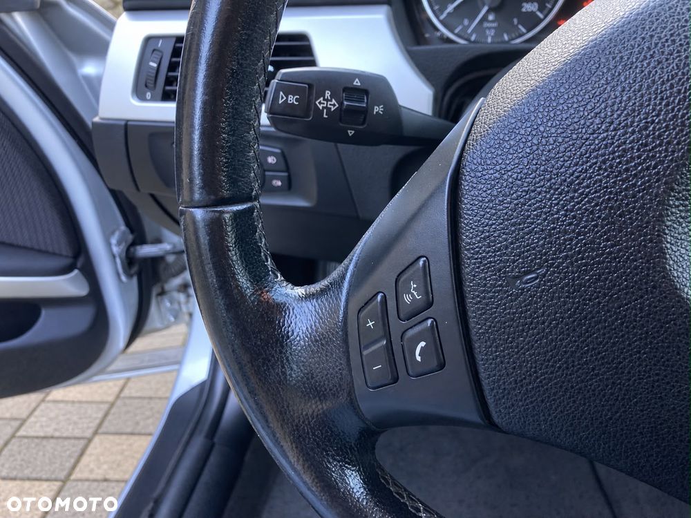 BMW Seria 3 - 27