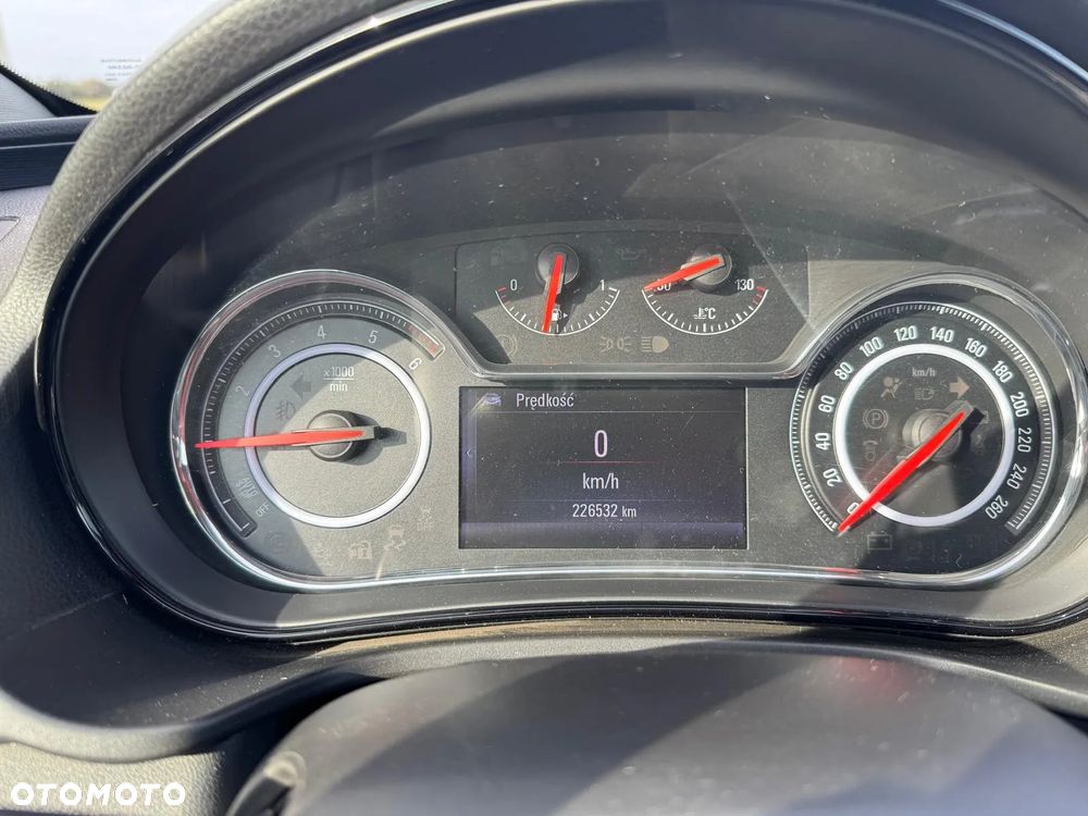 Opel Insignia 2.0 CDTI Cosmo S&S - 11