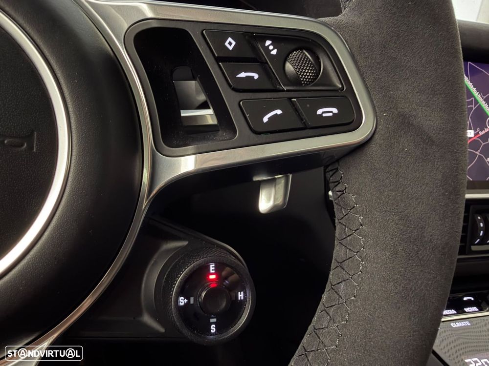 Porsche Cayenne Coupé E-Hybrid Platinum Edition - 29
