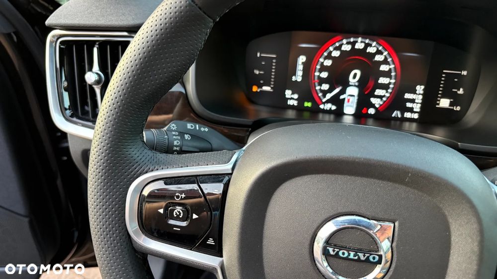Volvo S90 D4 Momentum - 20