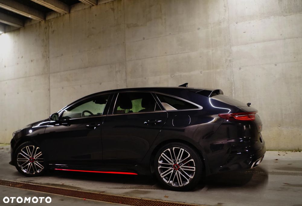 Kia ProCeed 1.6 T-GDI GT DCT - 38