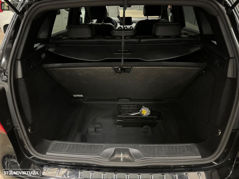 Mercedes-Benz B 180 d Urban - 11