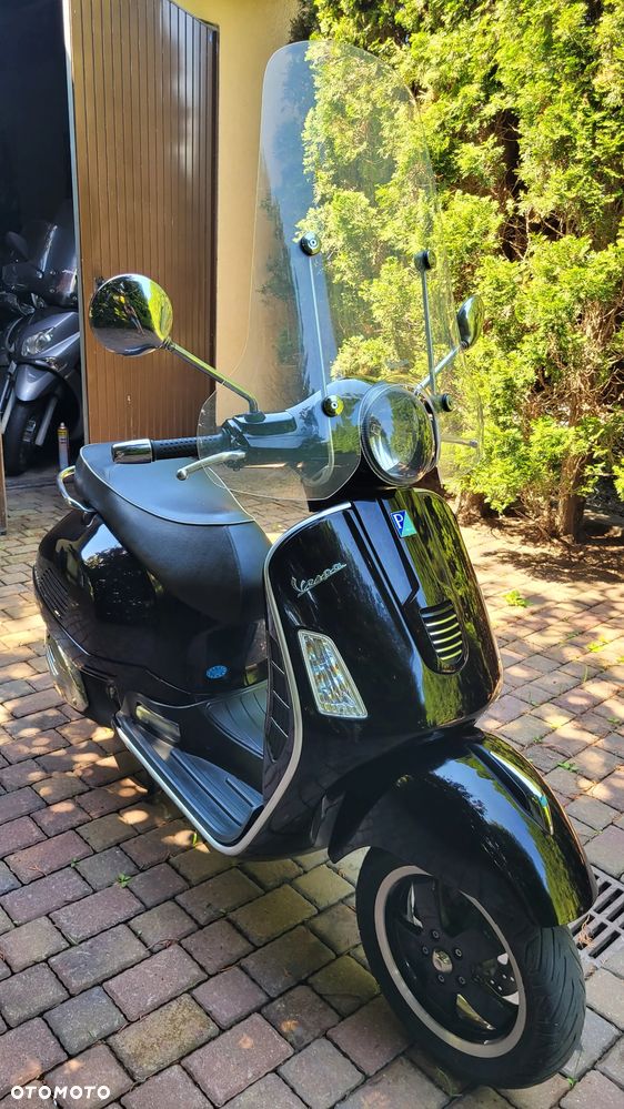 Piaggio Vespa - 32