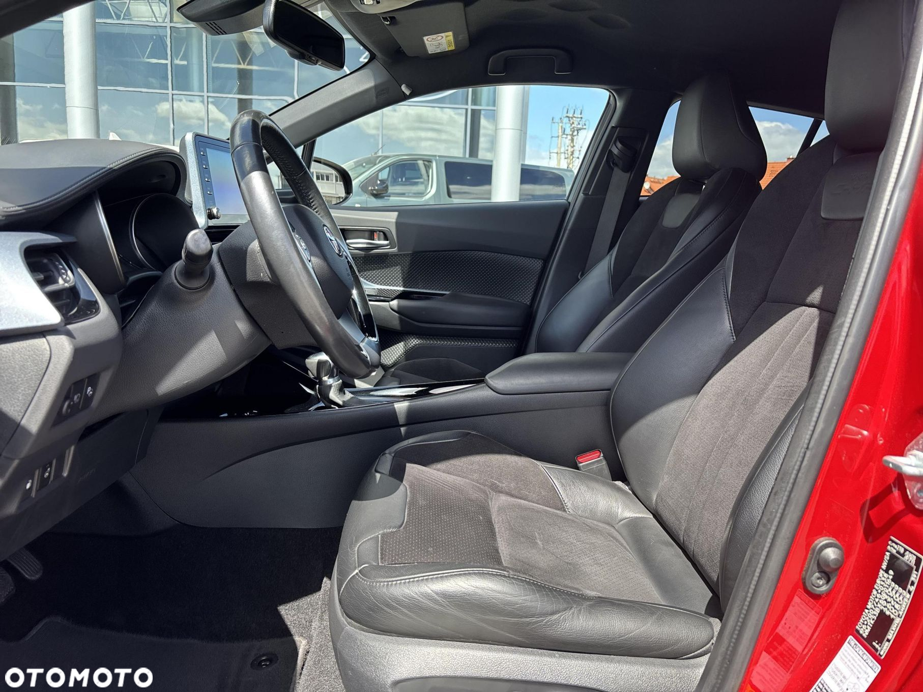Toyota C-HR - 9