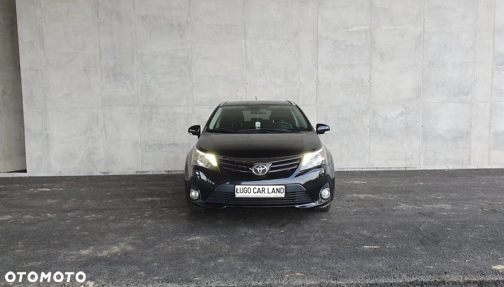 Toyota Avensis 1.8 Multidrive S Executive - 9