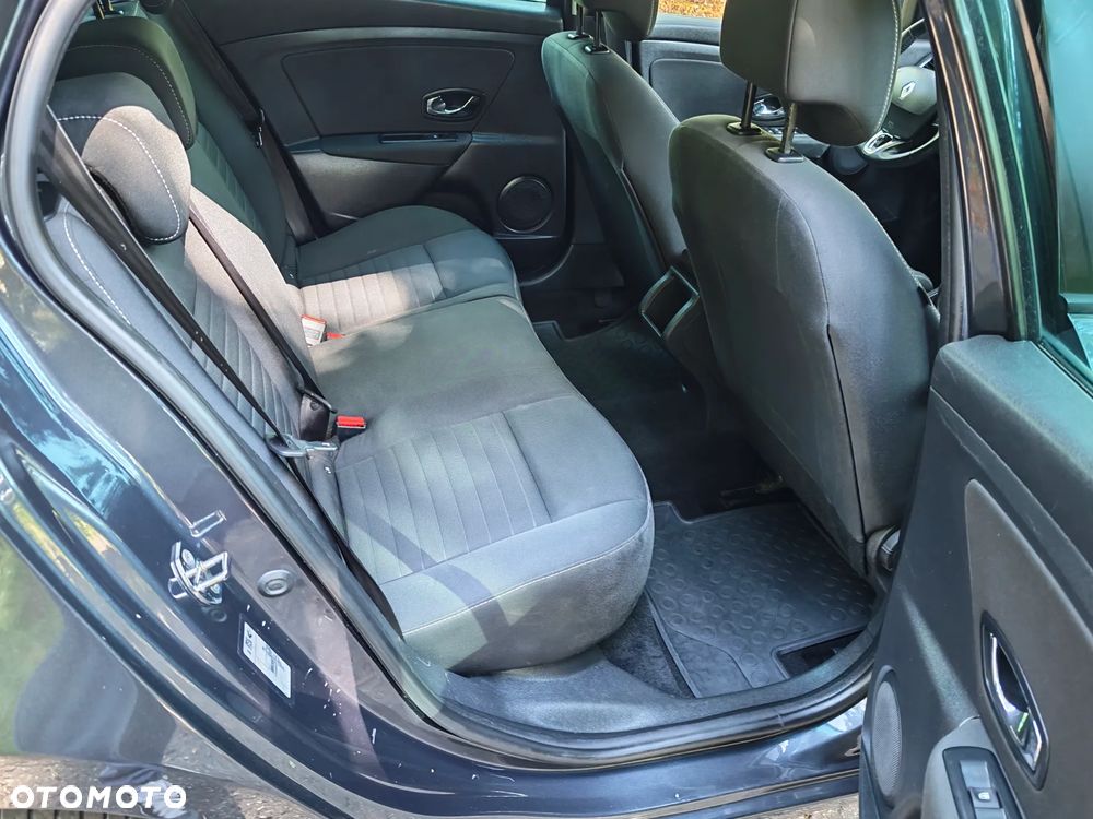 Renault Megane 1.6 16V Limited - 9