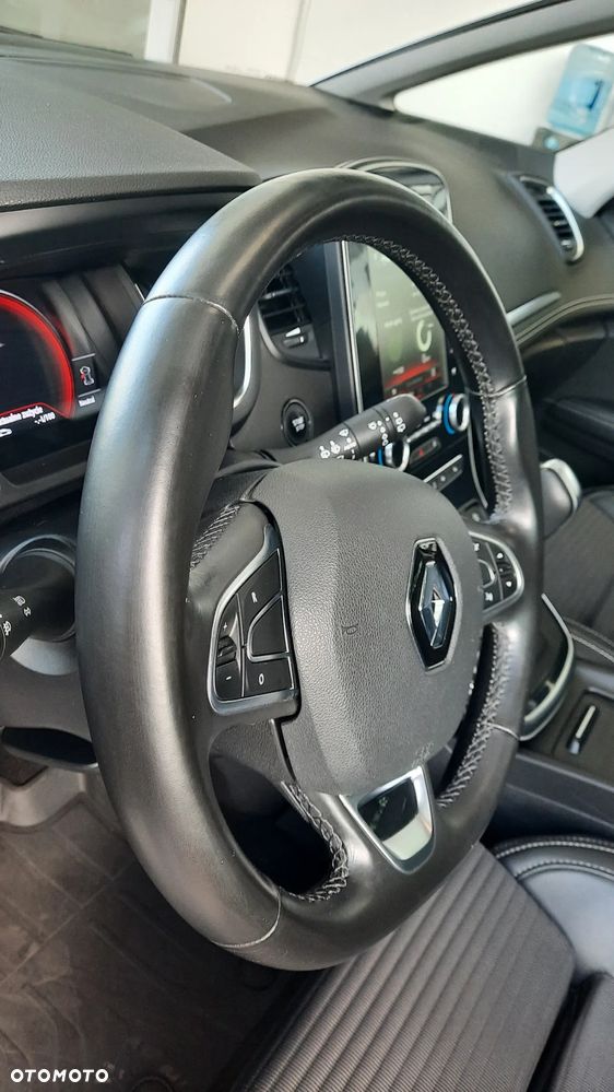 Renault Grand Scenic ENERGY TCe 160 EDC BOSE EDITION - 11