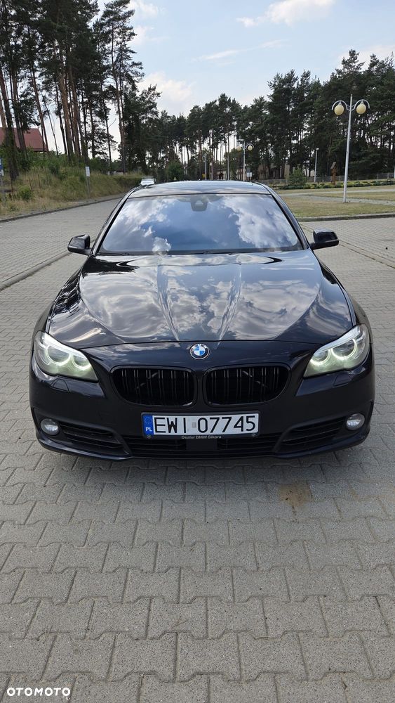 BMW Seria 5 525d - 5