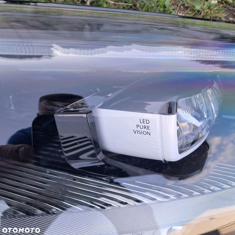 Lampa przednia przód prawa igła full LED Pure Vision Renault Megane IV 4  16> 260103857R - 2