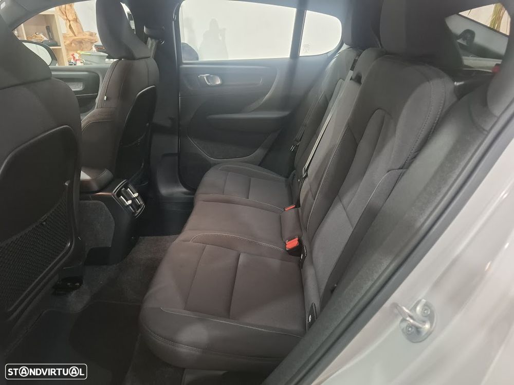 Volvo C40 Recharge 82 kWh Single M. Extended Range RWD Ultimate - 24