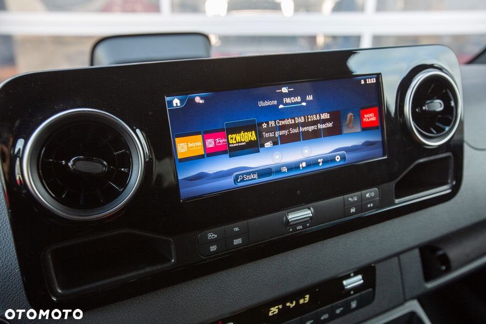 Mercedes-Benz Sprinter - 15