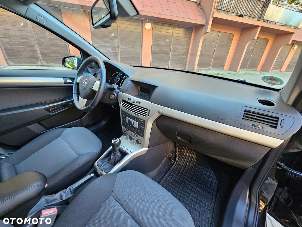 Opel Astra 1.6 Enjoy - 27