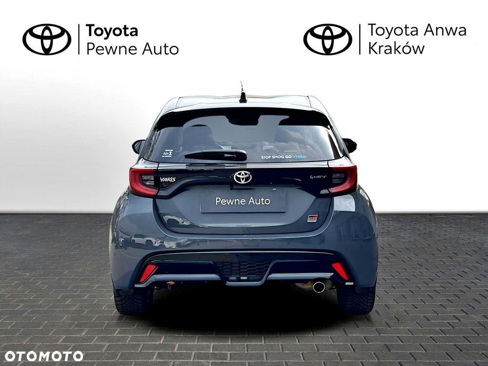 Toyota Yaris - 4