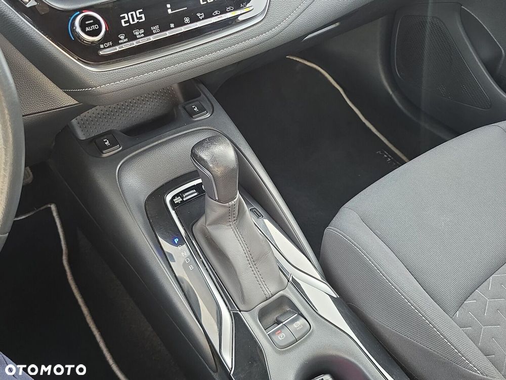Toyota Corolla 1.8 Hybrid Comfort - 23