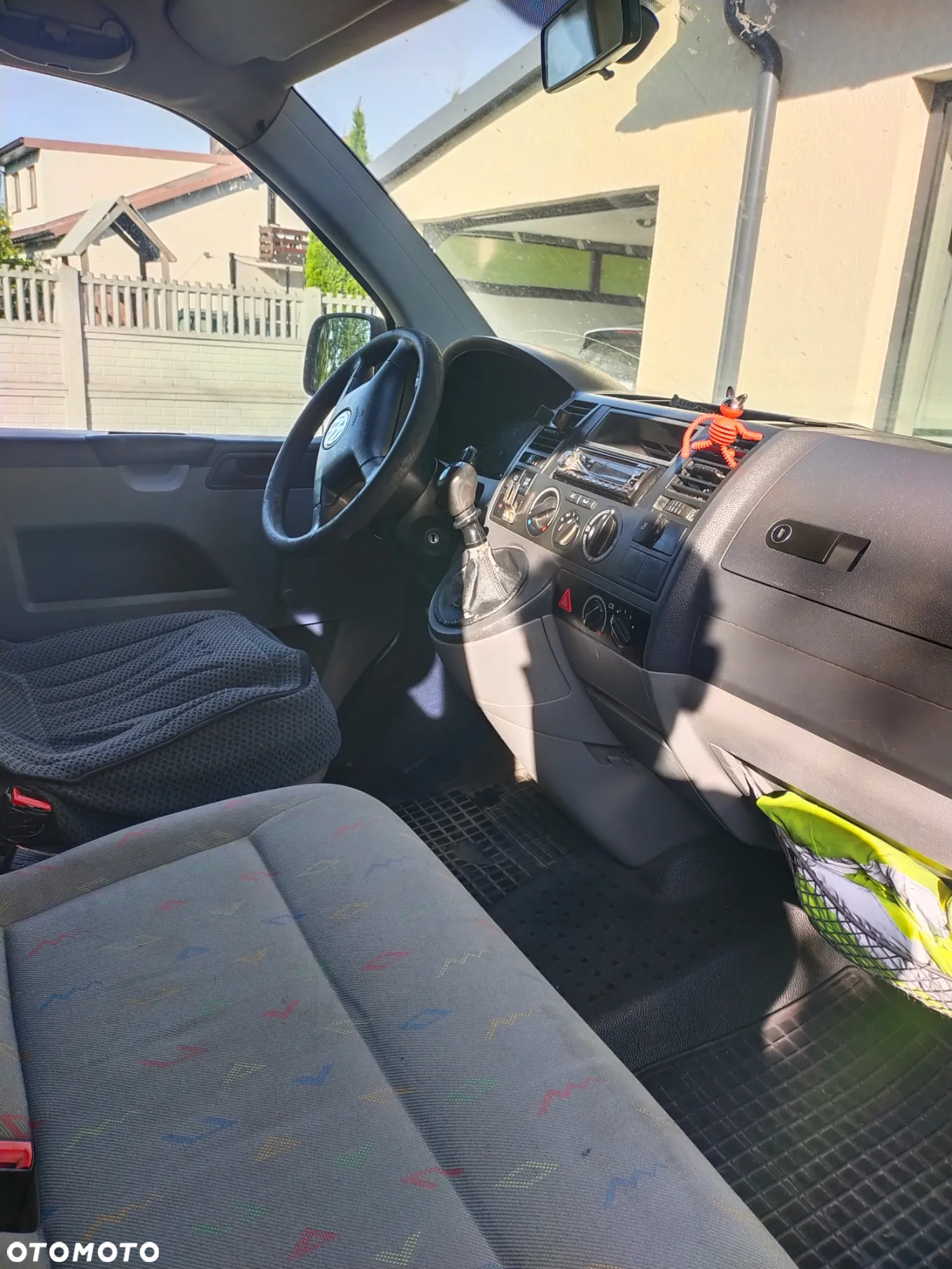 Volkswagen Transporter T5 TDI L2H2 - 10