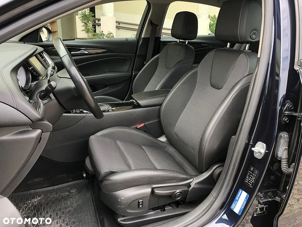 Opel Insignia 2.0 CDTI Innovation S&S - 11