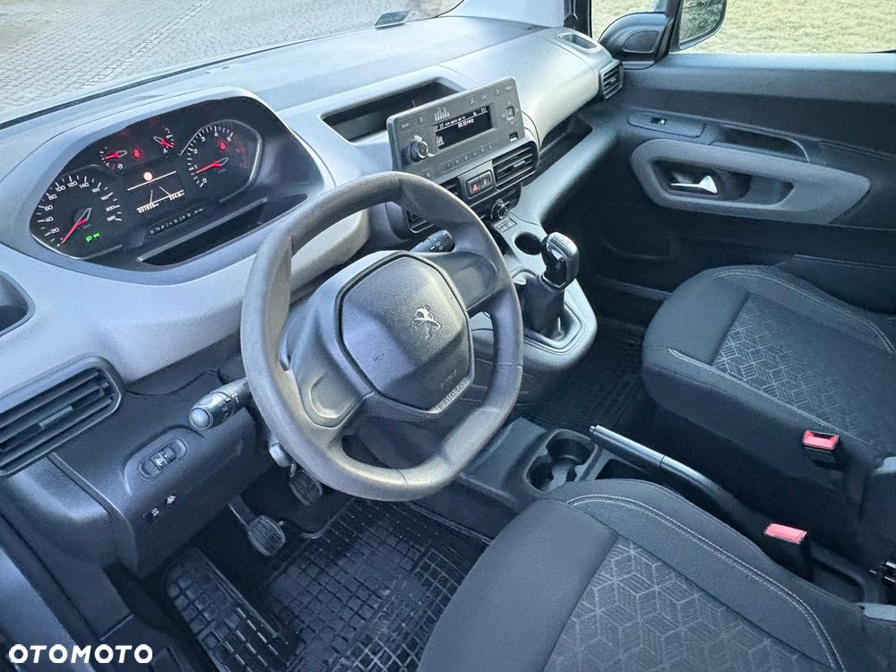 Peugeot Rifter - 15