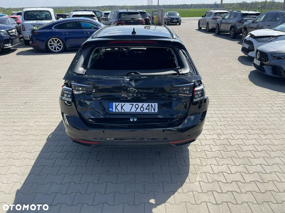 Volkswagen Passat Variant 2.0 TDI SCR DSG Conceptline - 5