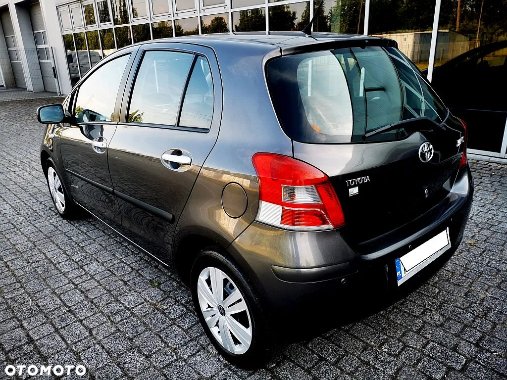 Toyota Yaris 1.33 Premium - 17