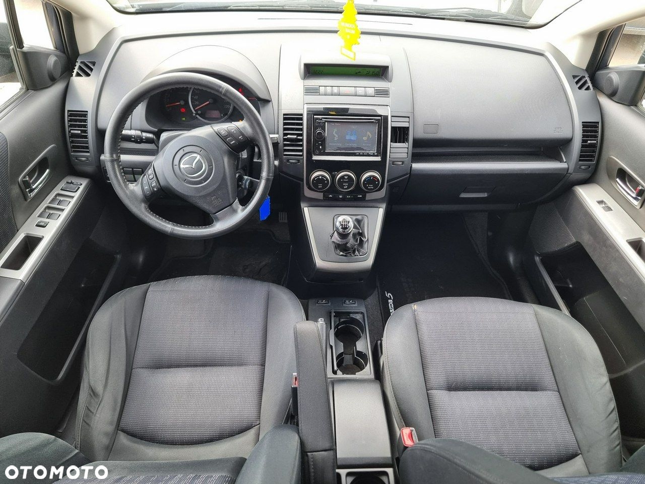 Mazda 5 - 14