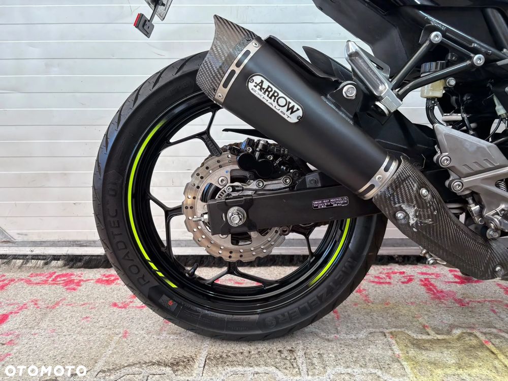 Kawasaki Ninja - 23
