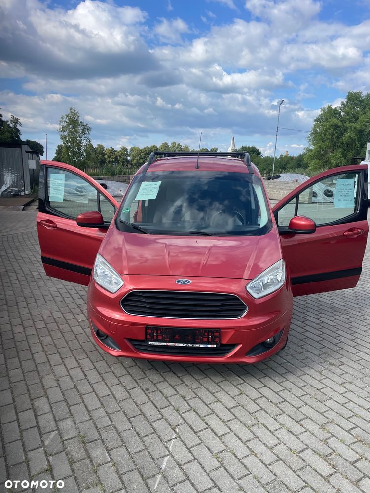 Ford Tourneo Courier - 23