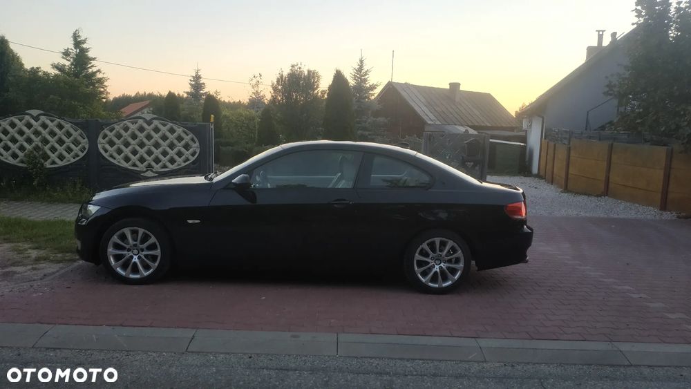 BMW Seria 3 320d - 4