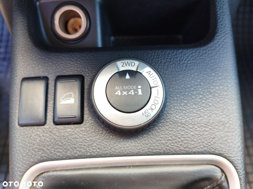 Nissan X-Trail - 25