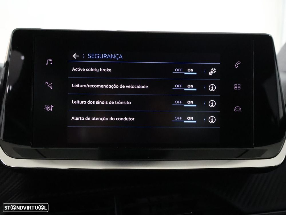 Peugeot 2008 1.2 PureTech Allure - 23