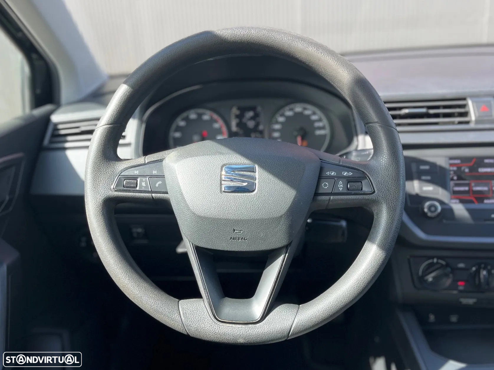 SEAT Ibiza 1.0 Reference - 10