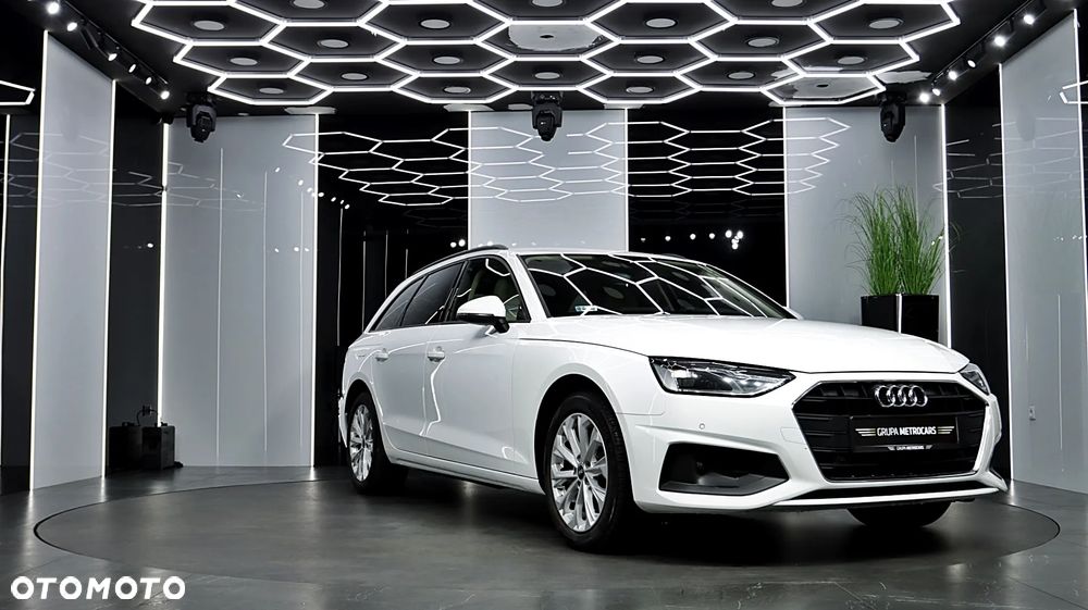 Audi A4 Avant 35 TDI S tronic - 14