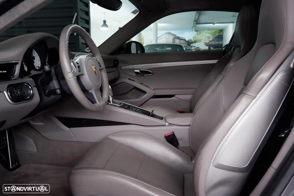Porsche 911 (991) Carrera 4 S PDK - 16