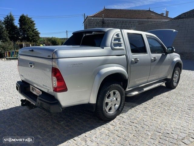 Isuzu D-Max 2.5 DTi CD 2WD LS CM - 9