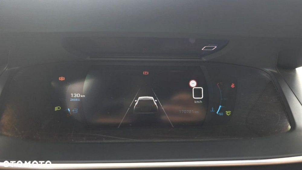 Peugeot 2008 - 10