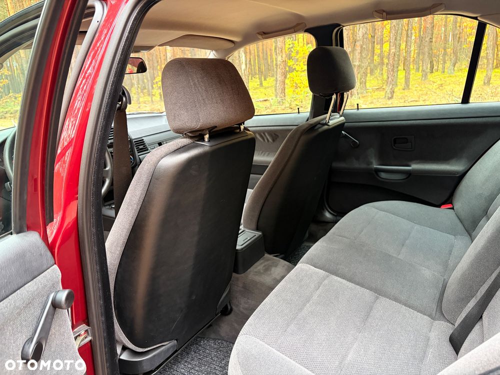 BMW Seria 3 316i - 26